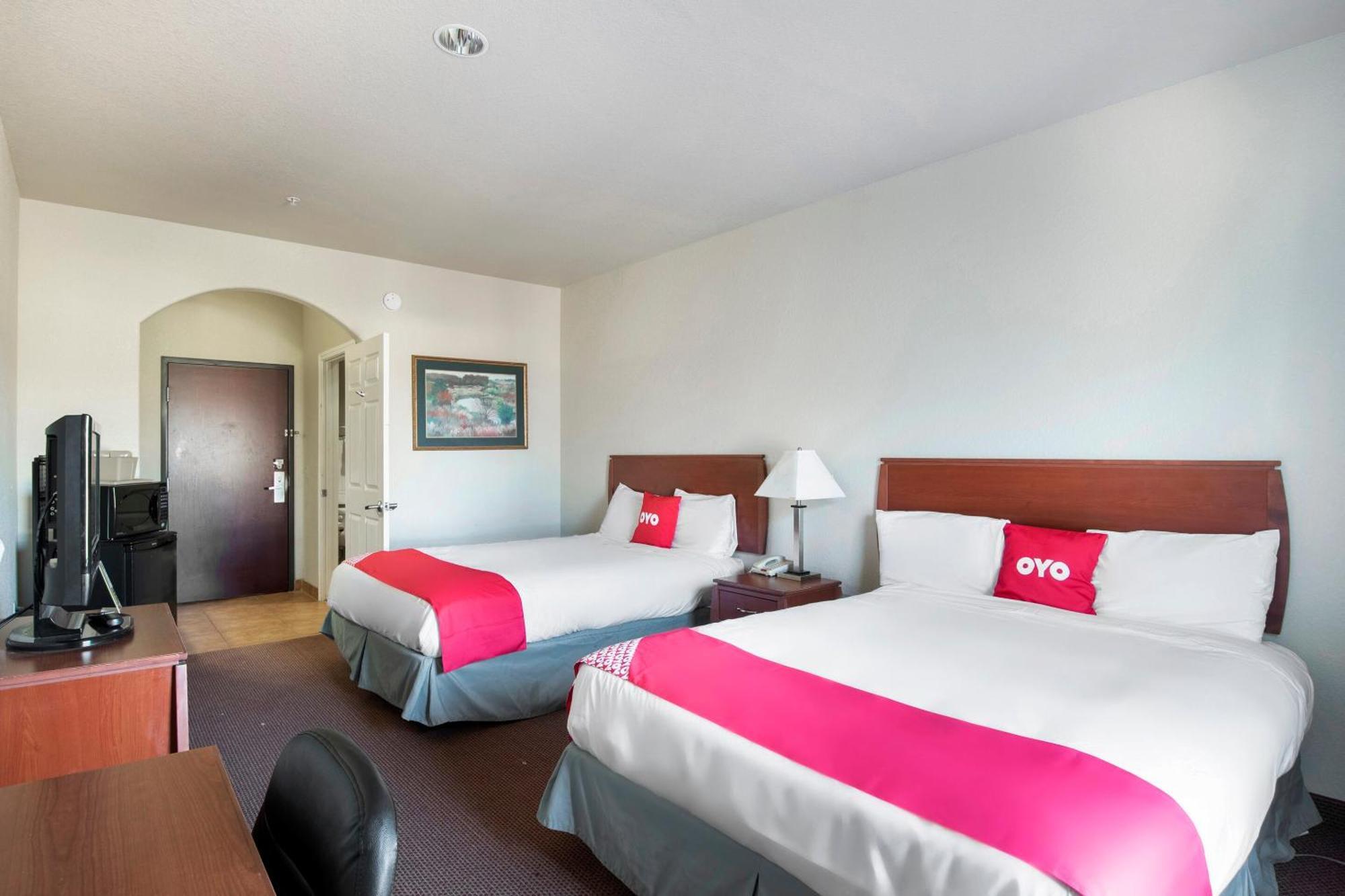 Hotel Oyo Townhouse Jackson Clute